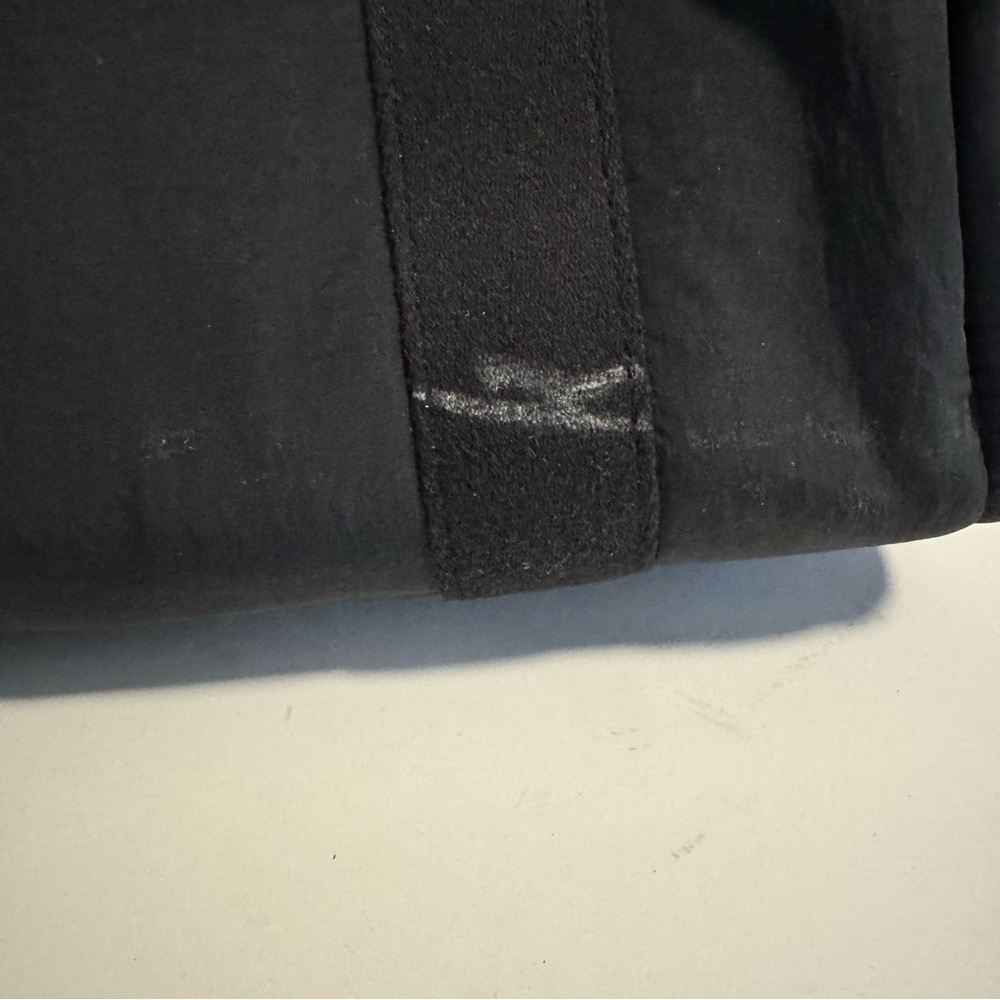 Lululemon Boxy tote bag 10L Black Tote Bag - Picture 2 of 5